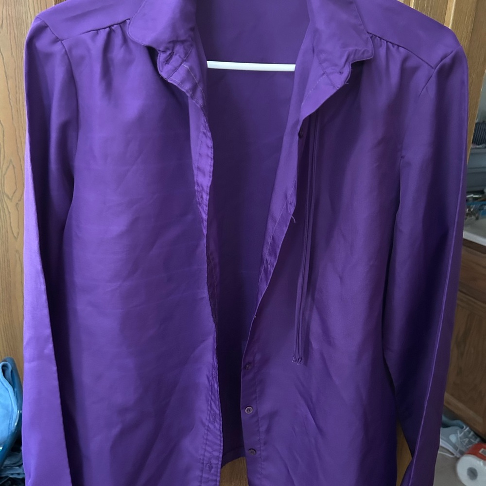 Women’s vintage blouse. Beautiful purple color. Rarely worn.